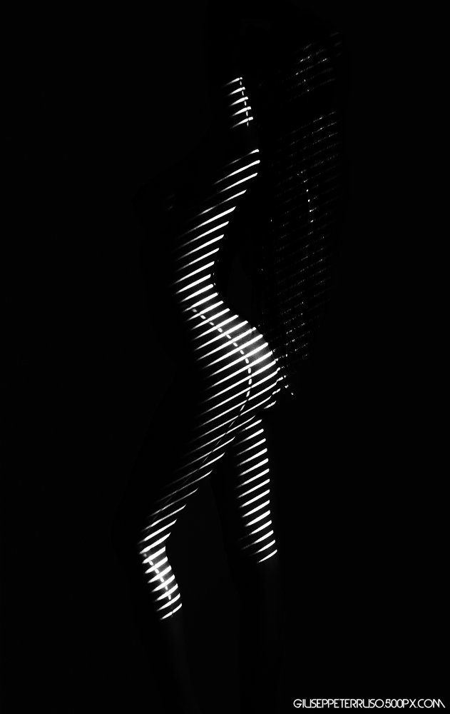 "Behind the light" di Giuseppe Terruso